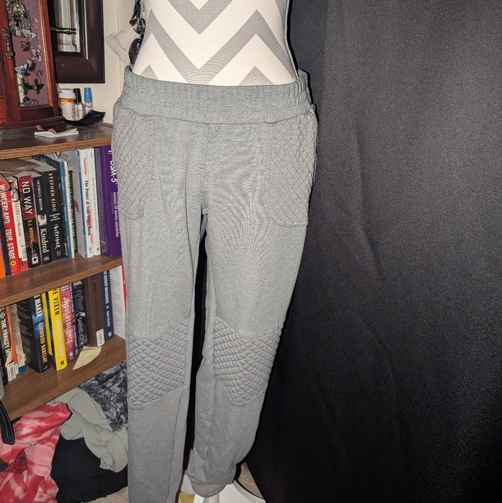 0 TorridXRebel Wilson Joggers, quilted, GUC